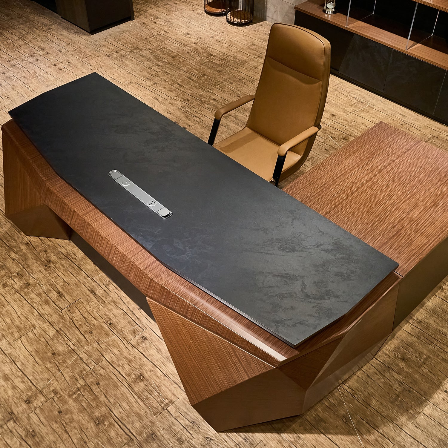 Saintcy Opus Facet Executive Desk